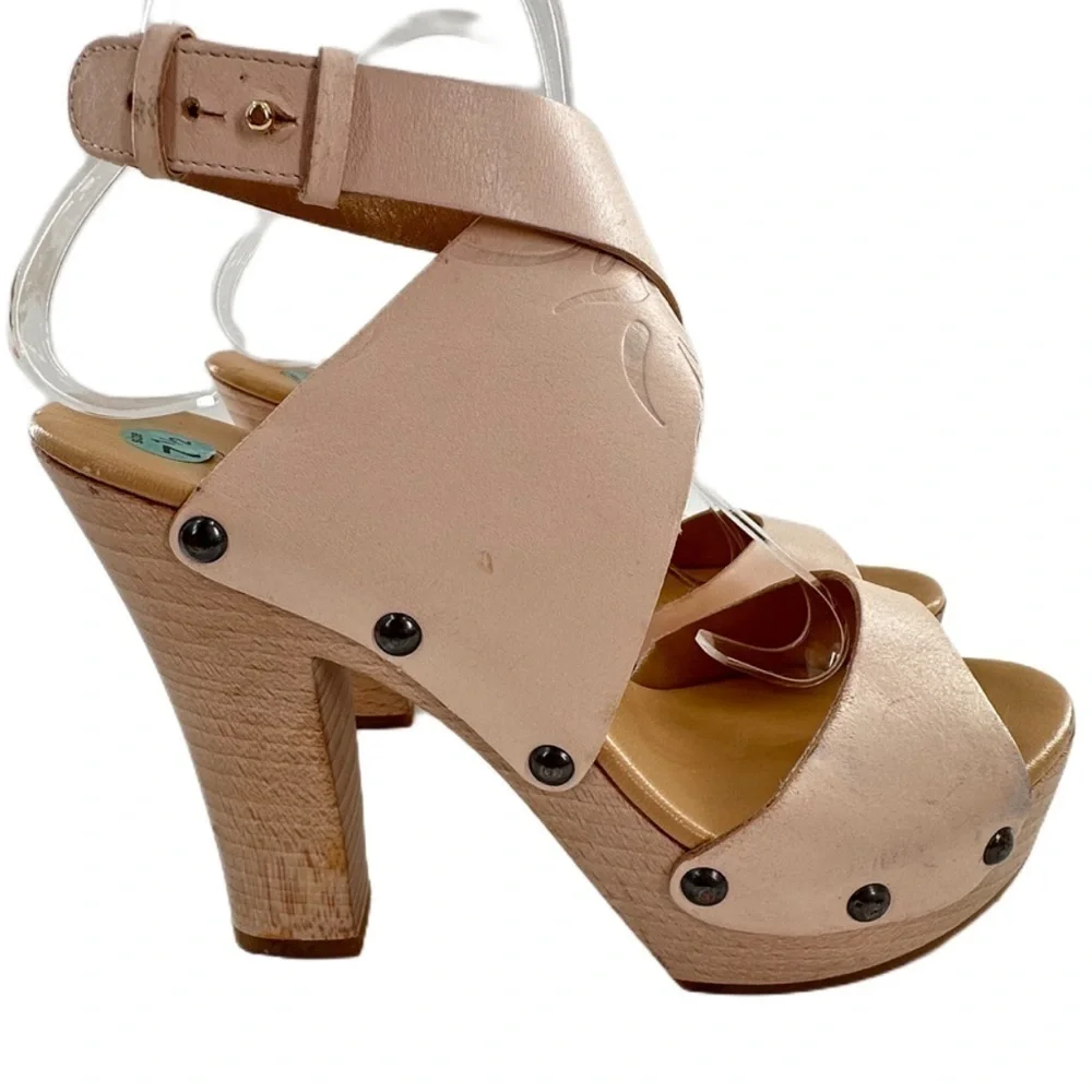 Sergio Rossi heels size 7.5 bone light pink Italian leather wooden platforms